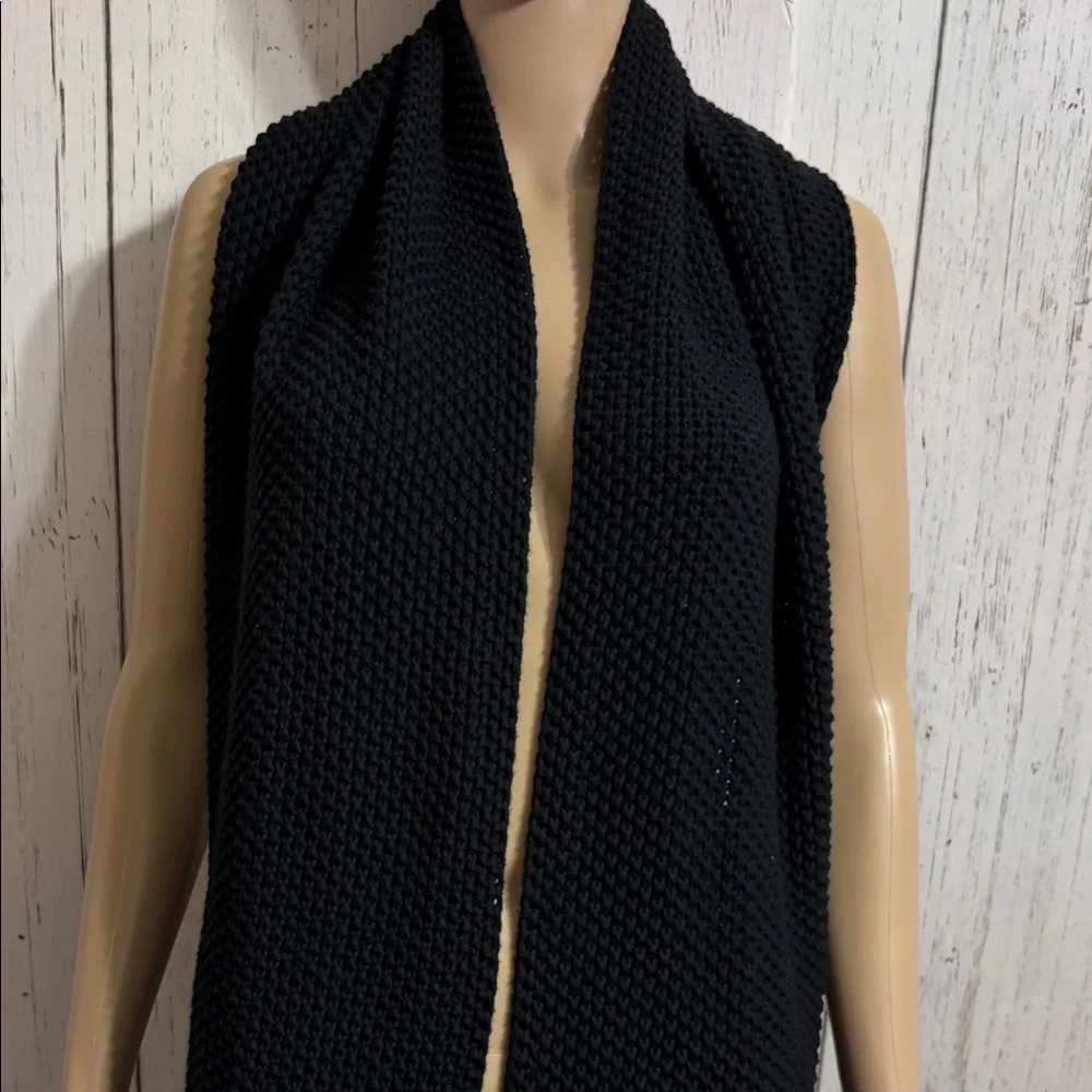Organic OS Black Knit Scarf With Pockets 14 in wide 8 feet long
